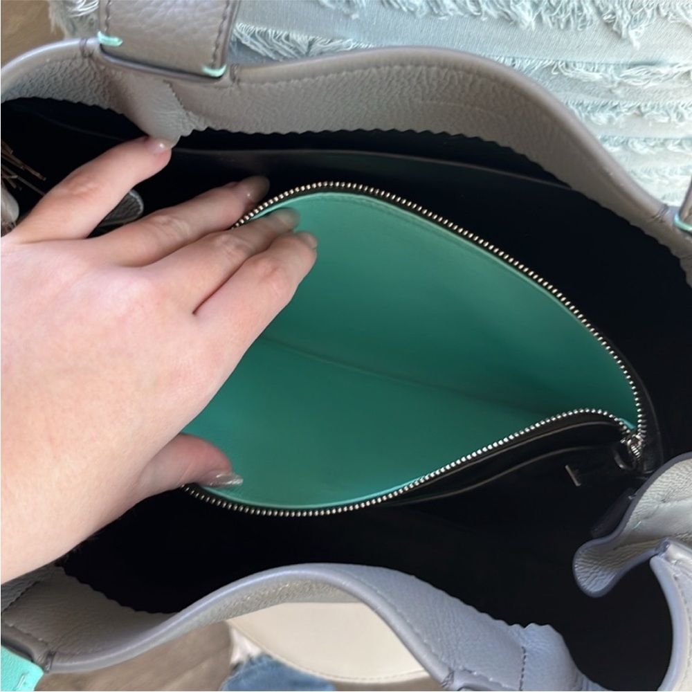 Bundle of 2 Tiffany & Co. Leather Tote Bags - Picture 5 of 16